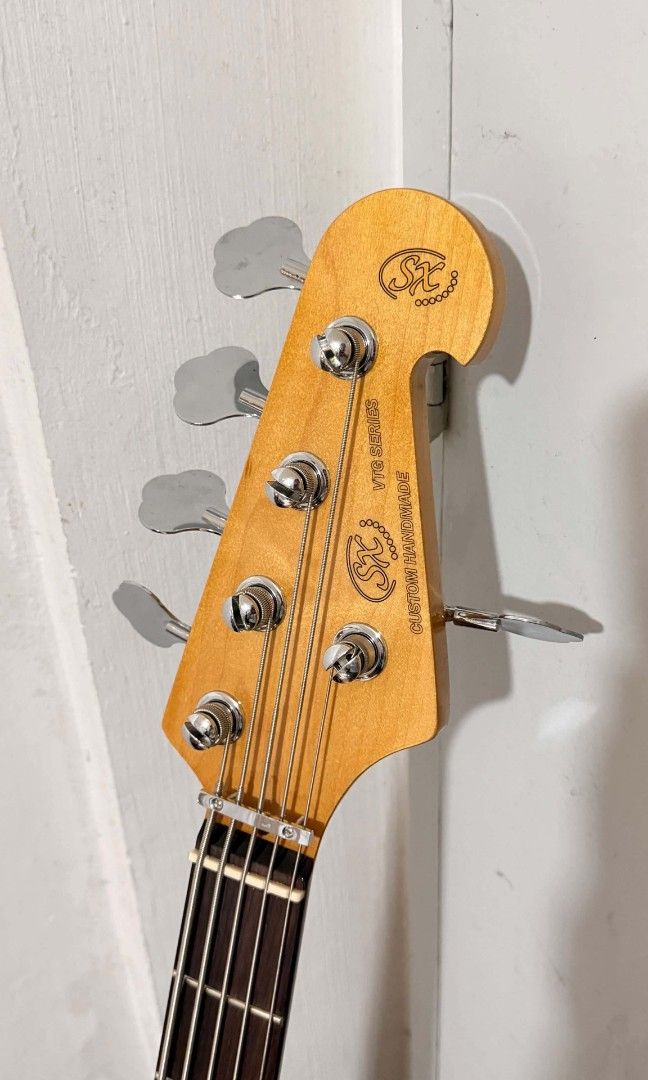 SX VTG Series pbass (Category: Musical Instruments) located in Manila. Submitted by elicstr0 (Listing ID 1464256628, Image 1). Description: SX VTG Series pbass 5s with soft case box not included las piñas area.