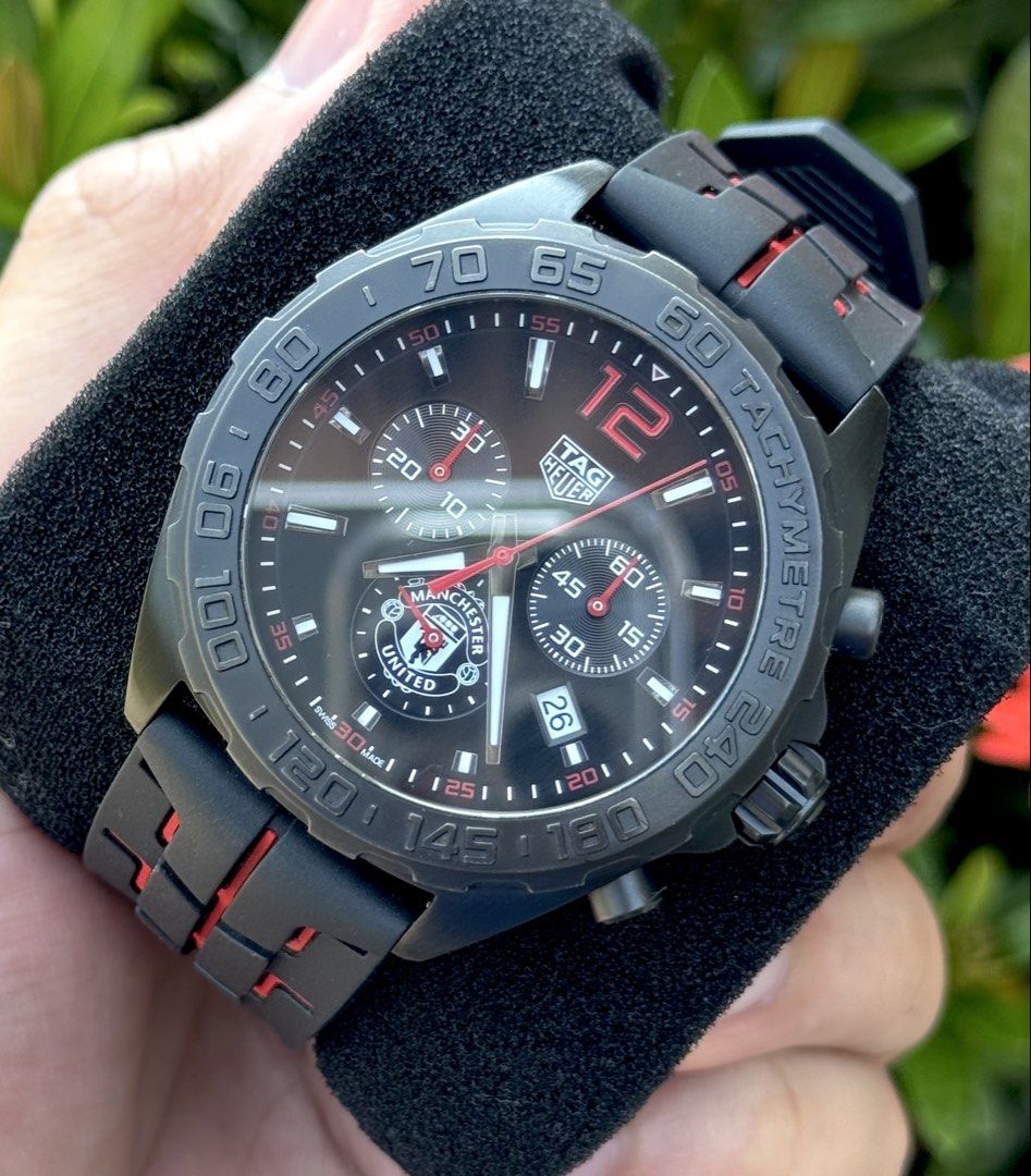 TAGHeuer F1 (Special Edition) (Category: Men's Watches) located in Manila. Submitted by deleonjade010 (Listing ID 1464217547, Image 3). Description: TAGHeuer Formula 1 Special Edition Manchester United 🔱👹 CAZ101J.FT8027 Ref/Model -43mm -PVD coated case -Black Opalin Dial -Fixed black titanium carbide-coated stainless bezel -Chronograph -Quartz (Swiss movement) -Double box -Manual -Warranty Card (Local AD) -With receipt of purchase (Time Trend) 