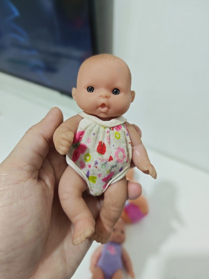 TAKE ALL Preloved dolls BERENGUER (Category: Kids Toys) located in Pasig City. Submitted by dian.juliet (Listing ID 1464231579, Image 3). Description: ▪️Preloved from USA ▪️AS IS ▪️What you see is what you get. ▪️Colors may vary due to lightning. ▪️Flaws are barely noticeable. ▪️Feel free to message me for other details. :) 🖤 dian.