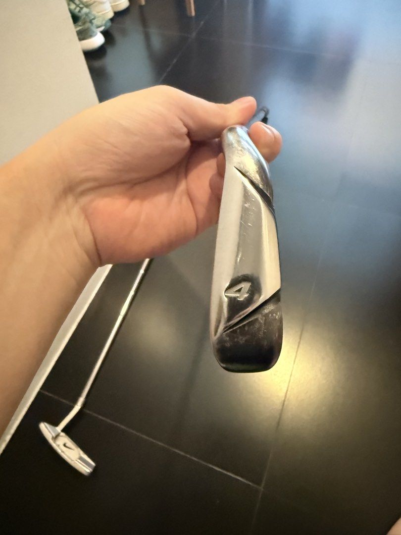 TaylorMade Burner 2.0 Iron 4 & NikePutter (Category: Golf) located in Makati City. Submitted by akiungson (Listing ID 1464160665, Image 2). Description: - Used TaylorMade Burner 2.0 iron (4-iron) - Used Nike putter - Sold as a set.