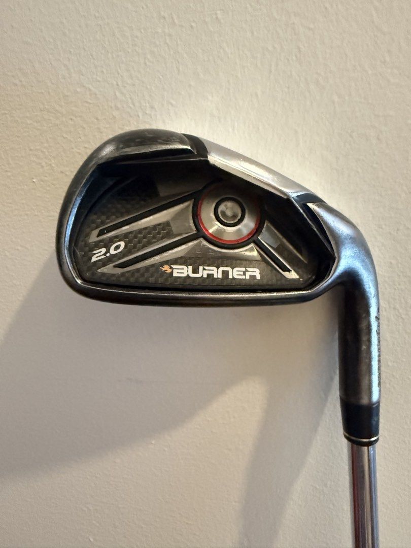 TaylorMade Burner 2.0 Iron 4 & NikePutter (Category: Golf) located in Makati City. Submitted by akiungson (Listing ID 1464160665, Image 3). Description: - Used TaylorMade Burner 2.0 iron (4-iron) - Used Nike putter - Sold as a set.