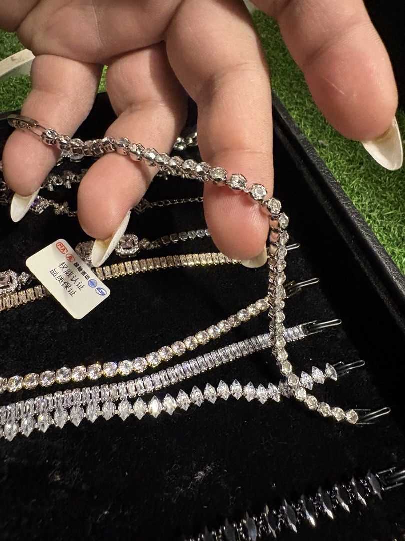 Tennis bracelet silver tone with stone (Category: Bracelets) located in Davao. Submitted by ememlou17 (Listing ID 1461749518, Image 3). Description: Tennis bracelet size 7-7.5inches Rhodium/platinum plated over copper setting #japanjewelries #japansurplus #japanuk.