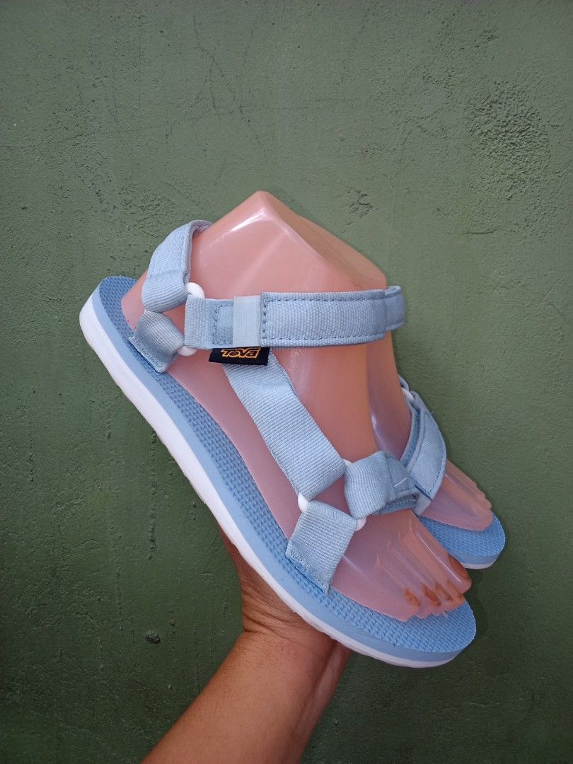 Teva original (Category: Flats & Sandals) located in General Santos City (Dadiangas). Submitted by ukayonlineshoppe (Listing ID 1464277068, Image 3). Description: 24.5cm excellent condition bagong bago pa.