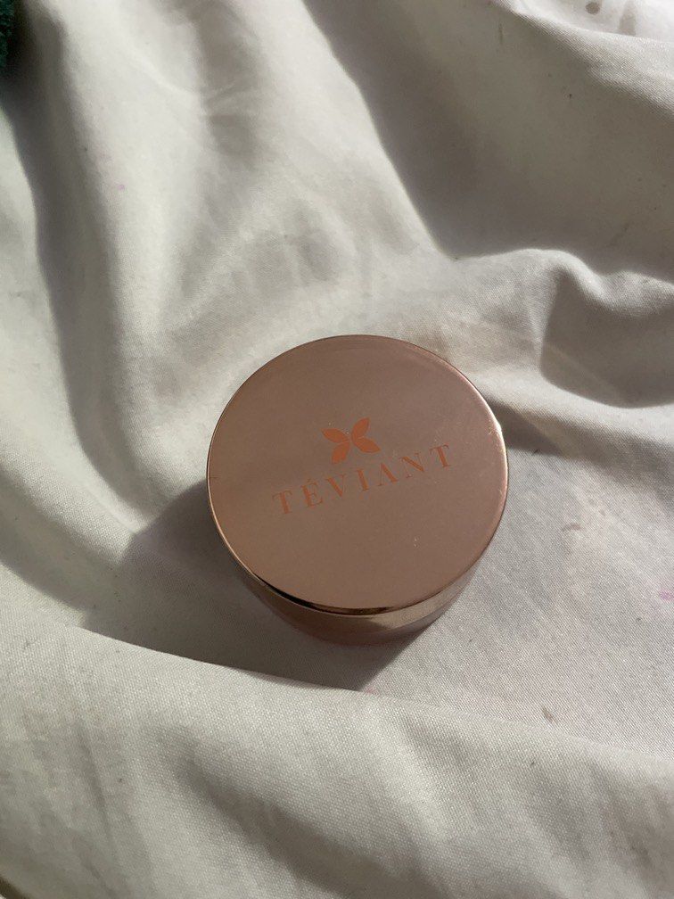 Teviant velvet drop (Category: Makeup) located in Manila. Submitted by y1iin (Listing ID 1464248895, Image 1). Description: - Like new (haven’t used, just swatched) Rfs: too many blushes.