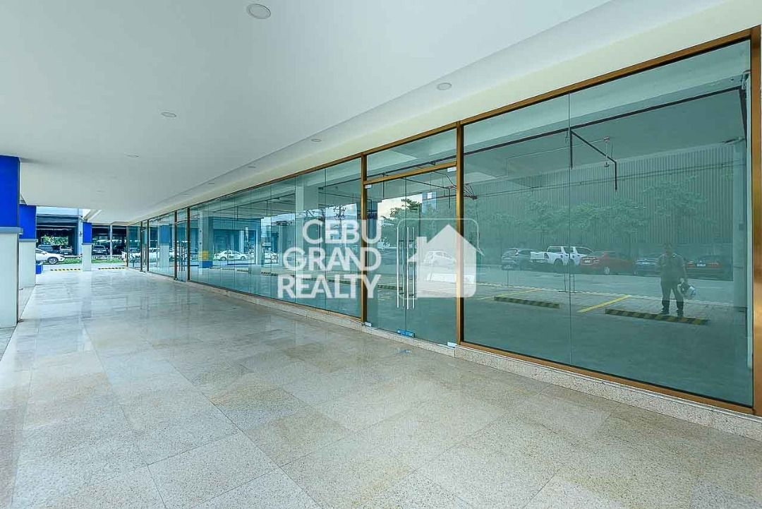 The Clear Choice Sleek Commercial Unit with Maximum Visibility (Category: Commercial) located in Manila. Submitted by cebugrandrealty (Listing ID 1464151422, Image 2). Description: Property ID: RCPQH1 Type: Commercial Space for Rent Location: Tipolo, Mandaue City Floor Area: 119 SqM Rental Rate: PHP 1,000 per SqM Features • Strategic ground-level commercial space • Expansive glass storefront for strong visibility • Spacious open layout with high 