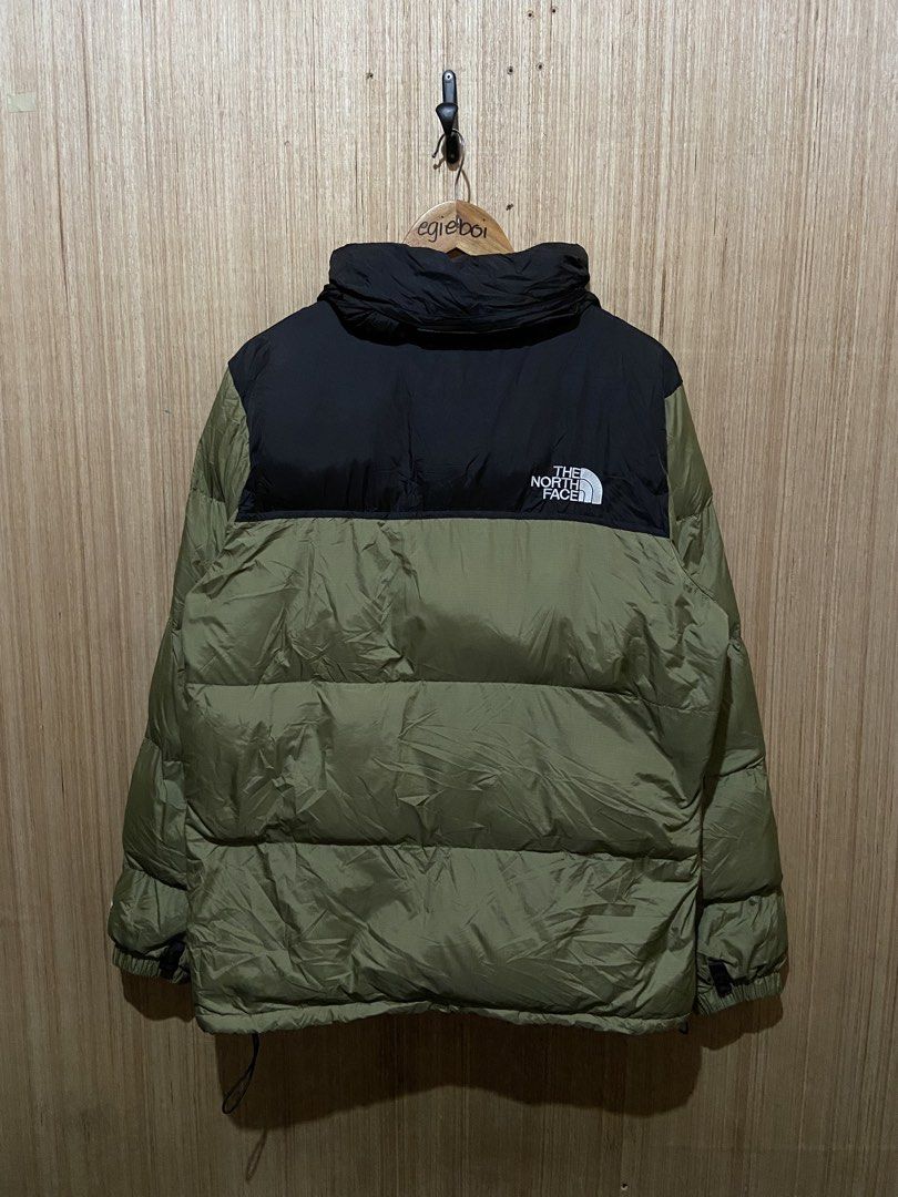 THE NORTH FACE❗️1996 RETRO NUPTSE JACKET (PACKABLE JACKET) (Category: Coats, Jackets and Outerwear) located in Rizal. Submitted by egieboi (Listing ID 1464265910, Image 3). Description: THE NORTH FACE❗️1996 RETRO NUPTSE JACKET (PACKABLE JACKET) Issue: None Condition: Excellent as new! Color rate: 10/10 (BAGONG BAGO!) Size: Large fittings Length x Width: 27x23 See pictures for details👇 Mine: 5500 PHP +Shipping fee.