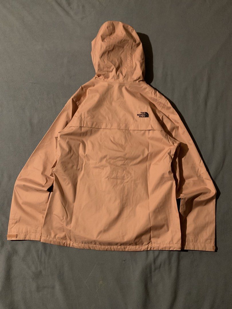 THE NORTH FACE DRYVENT (Category: Coats, Jackets and Outerwear) located in Cavite. Submitted by thrift_2find (Listing ID 1464336374, Image 2). Description: 22x28 issue inner pink to offwhite.