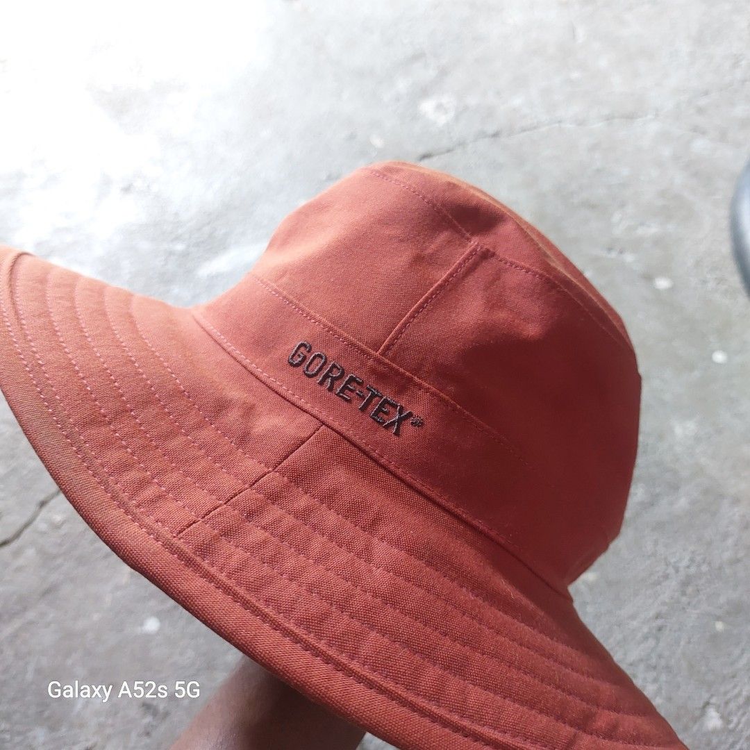 The North Face Gore-Tex Bucket Hat (Category: Caps & Hats) located in Manila. Submitted by hildafonac13322 (Listing ID 1464168309, Image 2). Description: - The North Face Bucket Hat - Waterproof Gore-Tex material - Adjustable drawstring for a perfect fit - Size: S - Ideal for outdoor activities - Reason for selling: Not my style anymore - Feel free to ask questions!.