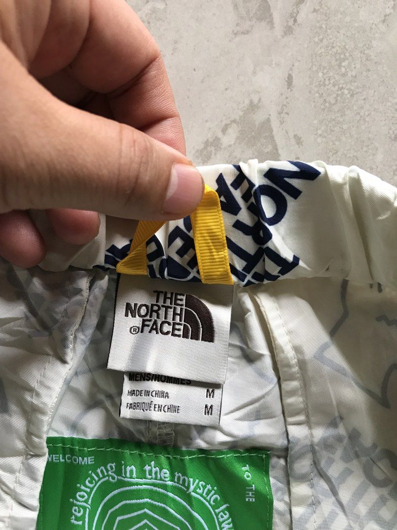 The North Face x Brain Dead Shorts Size M (Category: Shorts) located in Banga. Submitted by jorguarino (Listing ID 1464147731, Image 2). Description: - The North Face x Brain Dead collaboration shorts - Size: Medium (M) - All-over print featuring The North Face and Brain Dead logos - Elastic waistband with adjustable drawstring - Internal mesh lining for comfort - Made in China - Ideal for casual wear, streetwear, or athletic activities.