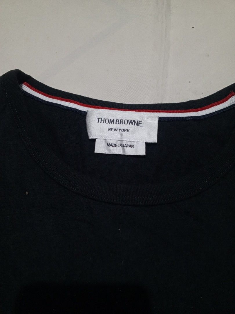 Thom Browne Stripe pique t shirt (Category: Luxury Apparel) located in Santa Maria. Submitted by paulo-garcia21 (Listing ID 1464240443, Image 3). Description: size 1 small to med fittings.