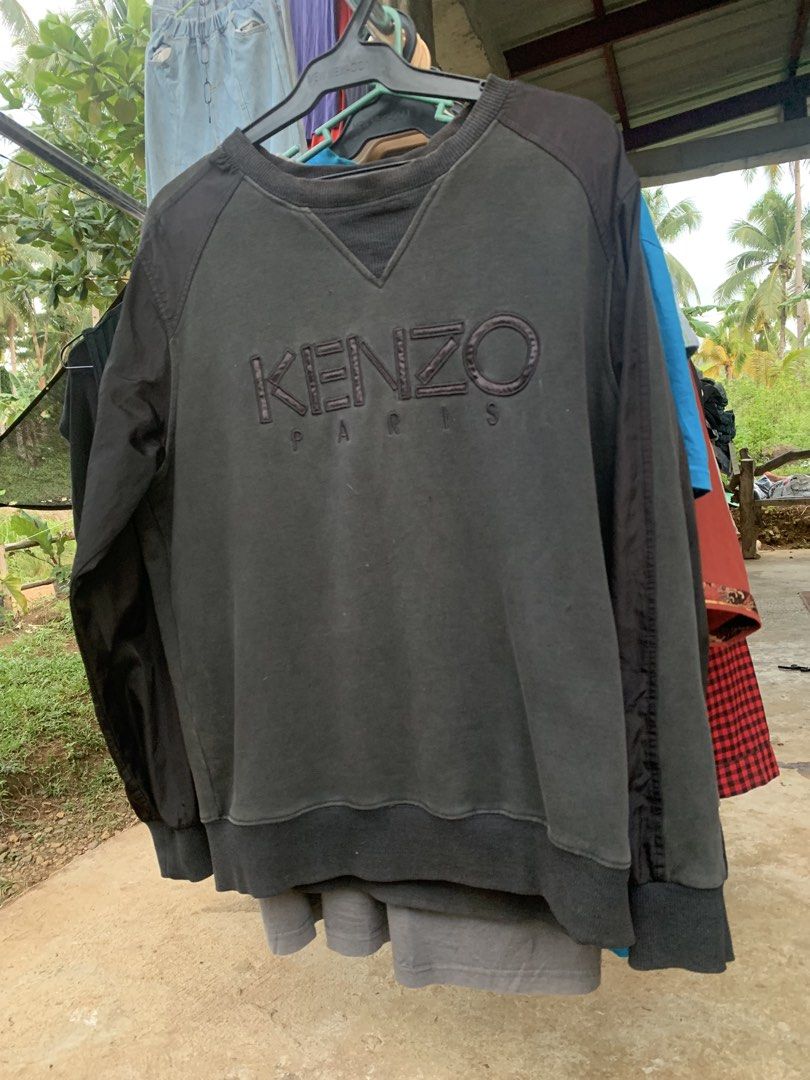 Thrift item (Category: Coats, Jackets and Outerwear) located in Salug. Submitted by nasramos (Listing ID 1464235316, Image 1). Description: Goods padin with washtags and tag pa .