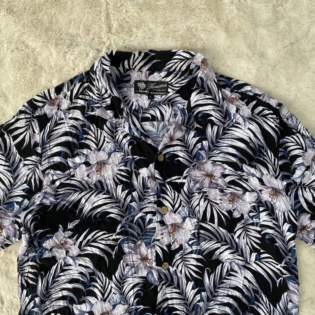 THRUXTON ALOHA SHIRT AUTHENTIC (Category: Activewear) located in Cadiz. Submitted by thrift_hunt_garage (Listing ID 1464277316, Image 2). Description: THRUXTON ALOHA SHIRT AUTHENTIC Size and measurements by inches : On tag large Width 22 Length 27 Conditions and details : Floral patterns design Linen material Issue none Flaws Flaws none.
