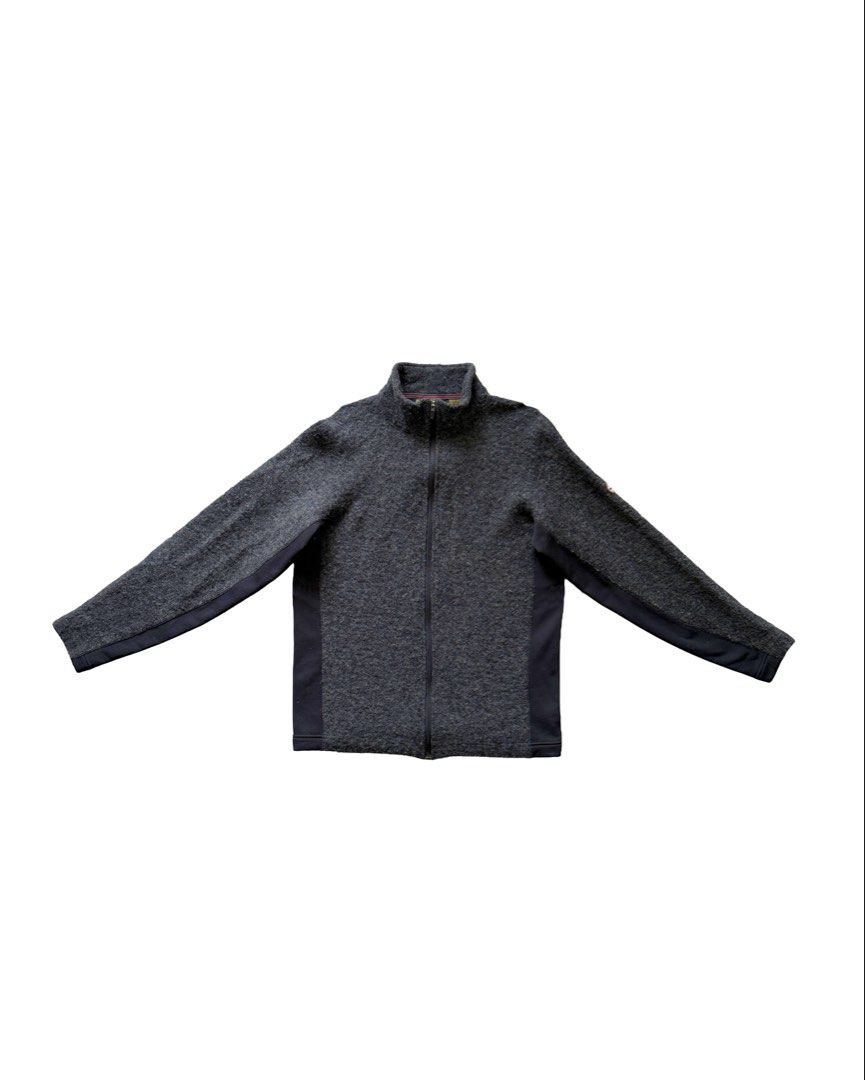 Timberland Weathergear Wool Jacket (Category: Coats, Jackets and Outerwear) located in Manila. Submitted by morf_sply (Listing ID 1464277957, Image 1). Description: Wool shell relaxed fit jacket for winter/wind. High neck and long sleeves. Zip up front M on tag. Shoulder Width 18.5 in Pit to Pit 20.5 in Length 26.5 in Sleeves 24 in.
