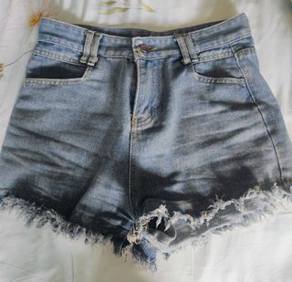 (Category: ) located in . Submitted by clearancesalee1314 (Listing ID 1464186805, Image 1). Description: .