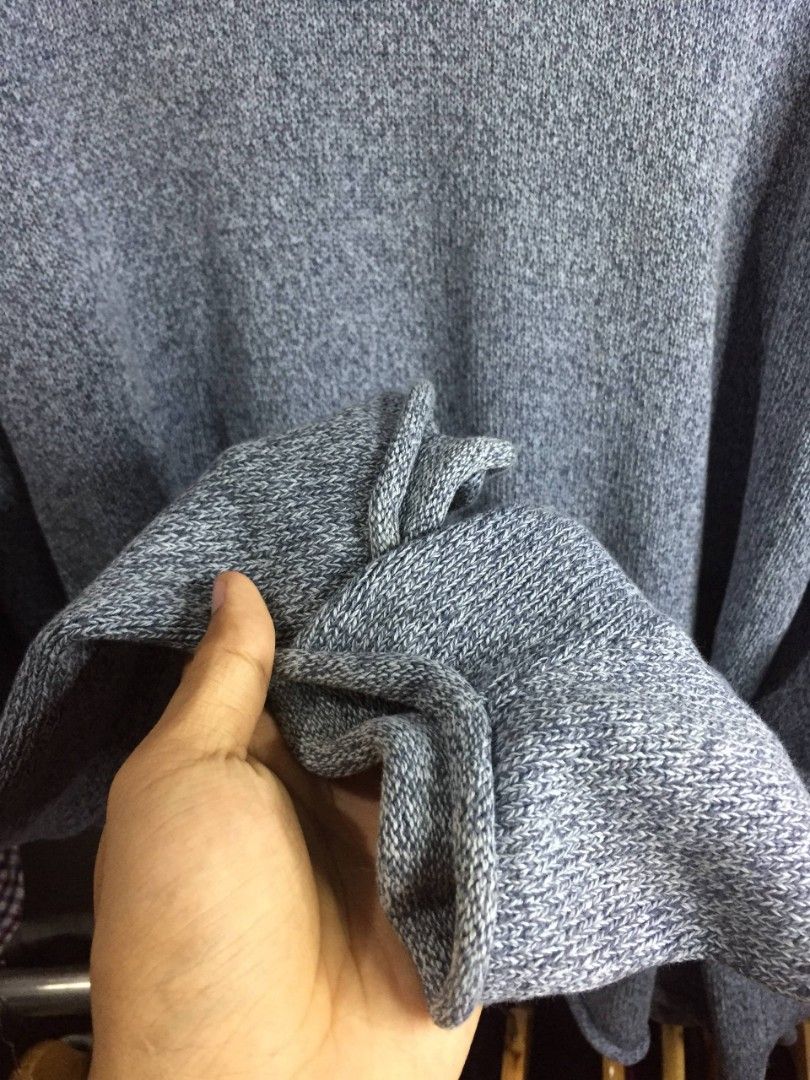 Tommy Hilfiger (Category: Coats, Jackets and Outerwear) located in Balayan. Submitted by _wethrift (Listing ID 1464299182, Image 3). Description: Tommy Hilfiger - size L on tag but fit to M - dimension 22.5 x 23.5 - excellent condition - color rate 9/10 - no flaws MINE - 📩 +shipping fee 📍 BALAYAN, BATANGAS.