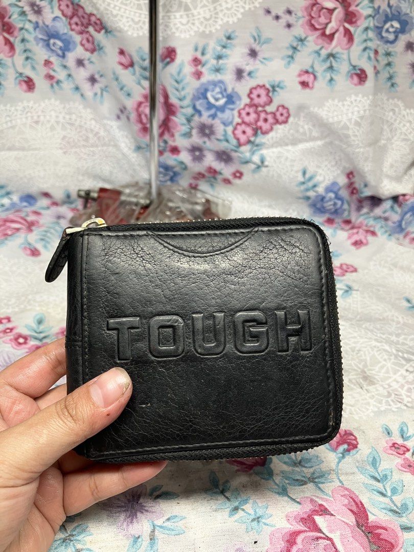 TOUGH JEANSMITH ACCESORIES WALLET (Category: Wallets & Card holders) located in General Mariano Alvarez. Submitted by adonid (Listing ID 1464203991, Image 1). Description: TOUGH JEANSMITH ACCESORIES WALLET GOOD CONDITION NORMAL SIGN OF USAGE ONLY.