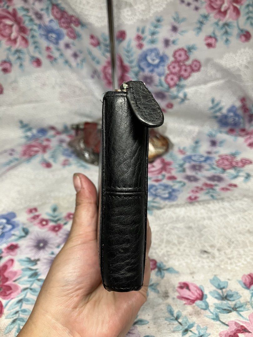 TOUGH JEANSMITH ACCESORIES WALLET (Category: Wallets & Card holders) located in General Mariano Alvarez. Submitted by adonid (Listing ID 1464203991, Image 3). Description: TOUGH JEANSMITH ACCESORIES WALLET GOOD CONDITION NORMAL SIGN OF USAGE ONLY.