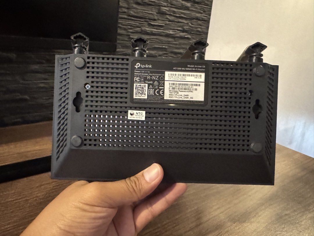 TP-Link AC1200 Mesh Wi-Fi Router Archer C6 (Category: Networking) located in Taguig. Submitted by jhnlndllcndn (Listing ID 1464350863, Image 3). Description: - TP-Link AC1200 Mesh Wi-Fi Router - Full Gigabit Ports for faster wired connections - MU-MIMO technology for efficient multi-device use - Smart Roaming for seamless Wi-Fi coverage - Advanced Security with WPA3 - Speeds: 867 Mbps (5 GHz) + 300 Mbps (2.4 GHz) - Ideal for whole-home Wi-Fi cove