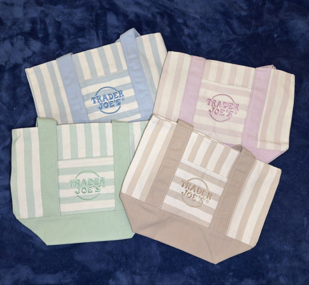 Trader Joe’s Tote Bags (Category: Tote Bags) located in Quezon City. Submitted by purpleowl.o.o (Listing ID 1464156298, Image 2). Description: .