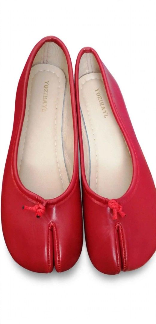 Trendy Tabi style (Category: Flats & Sandals) located in Manila. Submitted by roseannlmn66895 (Listing ID 1464236103, Image 1). Description: *YOZIHAYL Red Tabi Ballet Flats - Size 10* Color: Red Size: 10 / 27cm - pang malaking paa, bihira Style: Tabi / split-toe ballet flats with small bow sa harap Brand: YOZIHAYL print sa insole Material: Faux leather, malambot, makintab Condition: Good, malinis insole, no bakbak, no sira sa tahi Trendy Tabi sty
