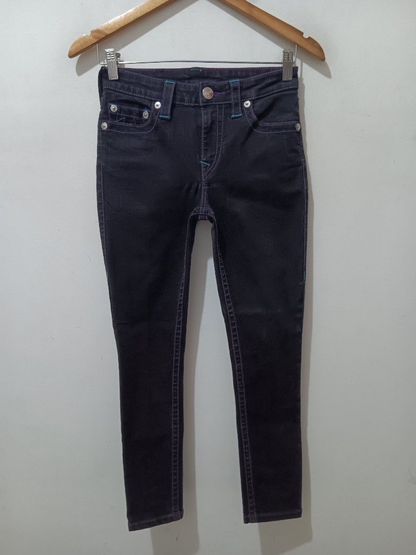 TRUE RELIGION CURVY SKINNY (Category: Jeans) located in Dauis. Submitted by udenglegaspi (Listing ID 1464200319, Image 2). Description: SIZE 27-30 STRETCHABLE.