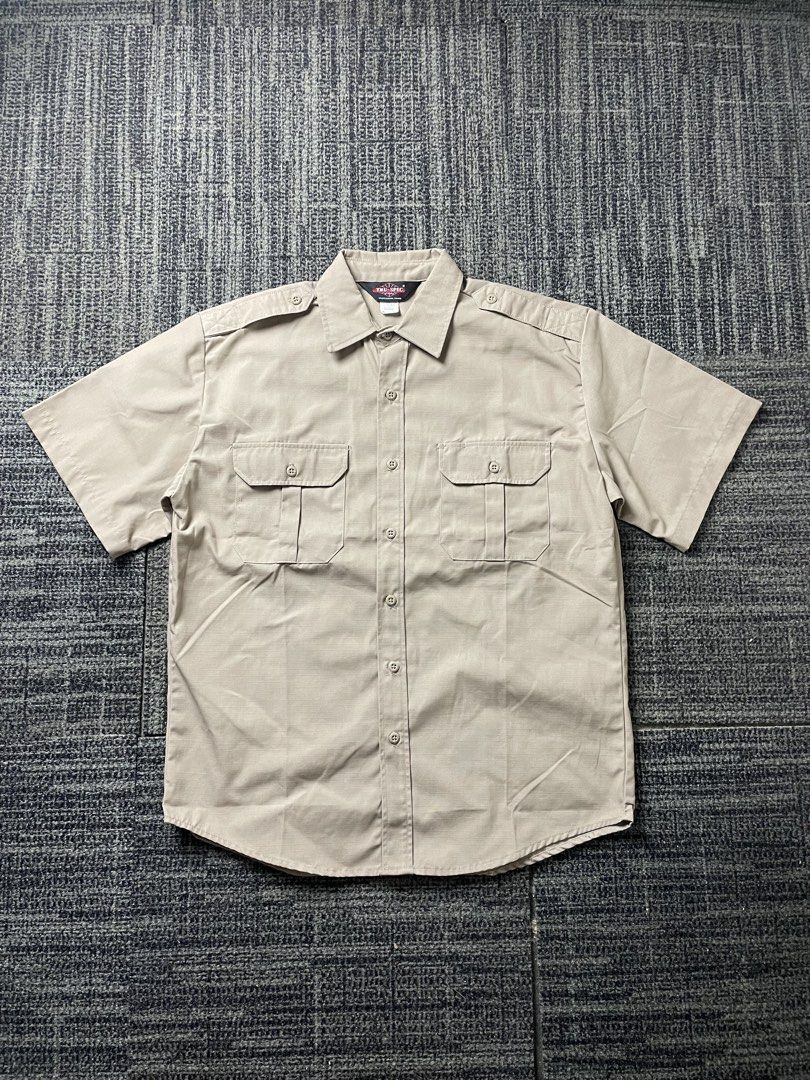 Truspec Tactical Button Khaki Workshirt (Category: Activewear) located in Taguig. Submitted by highlows (Listing ID 1464229620, Image 1). Description: size large 25x31 no flaw excellent condition 9.5/10.