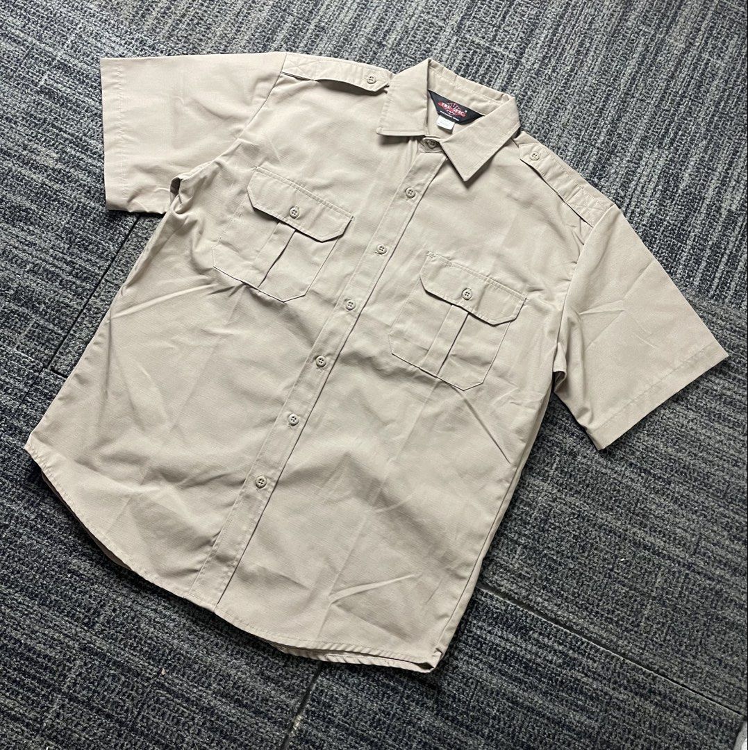 Truspec Tactical Button Khaki Workshirt (Category: Activewear) located in Taguig. Submitted by highlows (Listing ID 1464229620, Image 2). Description: size large 25x31 no flaw excellent condition 9.5/10.