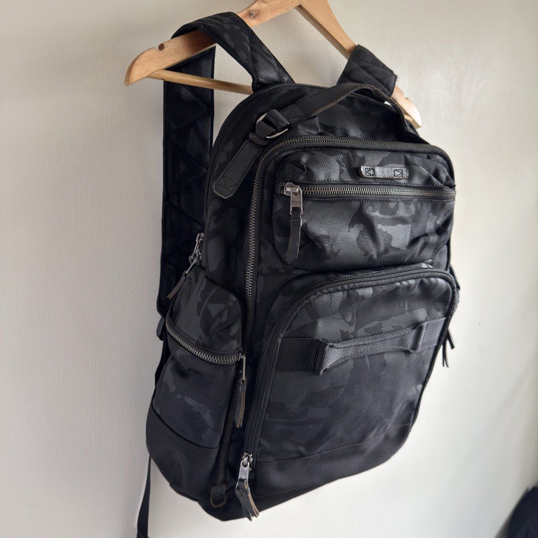 Tumi dalston alvington backpack (Category: Backpacks) located in Quezon City. Submitted by toomuchpain (Listing ID 1464289853, Image 2). Description: Good condition No issue.