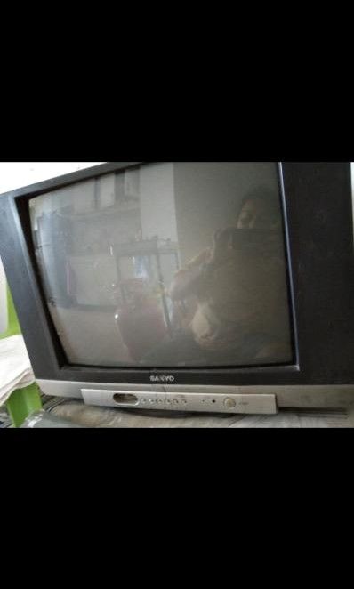 tv for sale (Category: TV) located in Quezon City. Submitted by rionava (Listing ID 1464195104, Image 1). Description: For Sale colored tv running condition with minor issue as is for pick up only.serious and interested parties only will entertained..