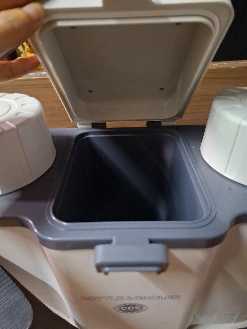 TWIN BIRD BOTTLE AND COOLER (Category: Announcements) located in Cavite. Submitted by annek_annek (Listing ID 1464263100, Image 3). Description: FOR PUCK UP LALAMOVE ONLY (BULKY) PLEASE SEND ME A MESSAGE FOR MORE DETAILS. MOP : BDO,BPI,MARIBANK,GCASH MOD : LALAMOVE FLASH EXPRESS OWN PICK UP MEET UP NEARBY AREA WITH HANDLING FEE..