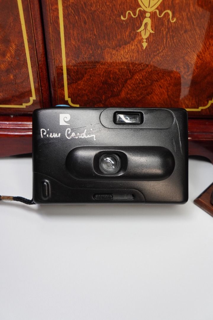 TWO VINTAGE 35MM CAMERAS — ₱799 (Category: Cameras) located in Las Pinas. Submitted by retrocameraph (Listing ID 1464182527, Image 2). Description: 📸 TWO VINTAGE 35MM CAMERAS — ₱799 Found these two together, so we're keeping them together. 📷 A working Pierre Cardin Handy Camera paired with a Keystone EasyShot 500 Autowind. 📦 This bundle comes with: Pierre Cardin Handy Camera • Keystone EasyShot 500 Autowind 🔍 Condition The Pierre Cardin is wo