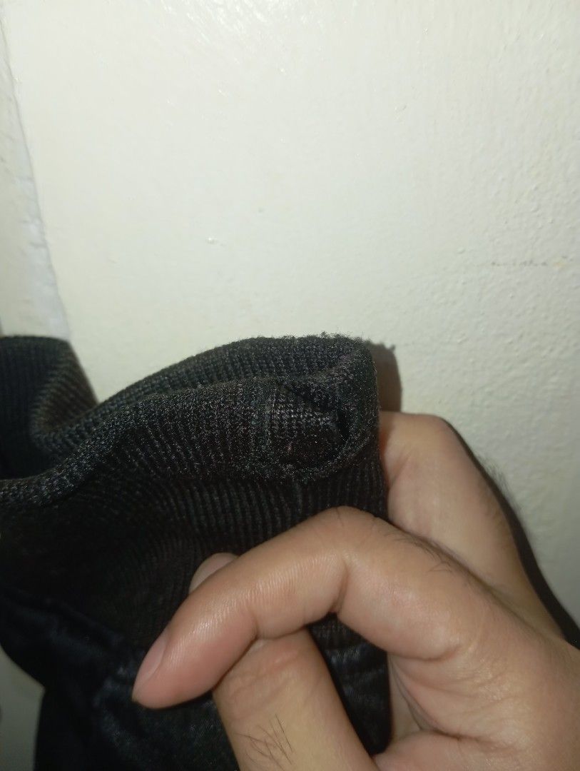 Unbranded (Category: Coats, Jackets and Outerwear) located in Manila. Submitted by wisepenguin.369 (Listing ID 1464043894, Image 3). Description: Dimes: 23x23 issue asa pic.