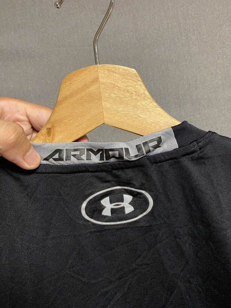 Under Armour Compression sleeveless (Category: Swim Top & Rash Guards) located in Cabuyao City. Submitted by ukaythriftshirt (Listing ID 1464268731, Image 2). Description: Under Armour Compression sleeveless Excellent condition Small to medium Dimes 15-24 Color rate 9/10 Issue minimal bacon check pics and minimal crack check all pics - 280.