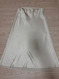 （分類：）位於 。 由 ada2330 提交（商品編號 1464263844，圖片 1）。簡介： 。