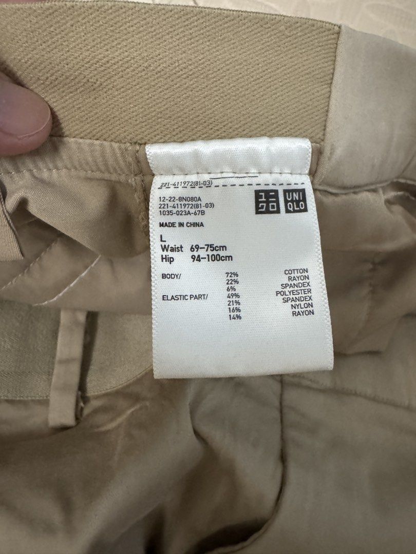 Uniqlo Smart Ankle Pants Garterized Beige Large (Category: Other Bottoms) located in Makati City. Submitted by rarebs (Listing ID 1464150898, Image 2). Description: - Uniqlo Beige/khaki Pants - Size: L - Waist: 69-75cm - Hip: 94-100cm - Material: Comfortable Cotton Blend - Garterized no zipper.