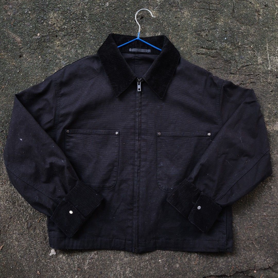 UNIQLO ZIP UP SHORT JACKET (Category: Coats, Jackets and Outerwear) located in Las Pinas. Submitted by omakimushroom (Listing ID 1464162236, Image 1). Description: FOR SALE ZIP UP SHORT JACKET Size small (Women) Mint condition! No issues. 10/10 color rate RFS: No longer in use. Barely used 2000 pesos Location: Las Piñas Metro Manila Pay first JNT, Lalamove, Pickup sa bahay.