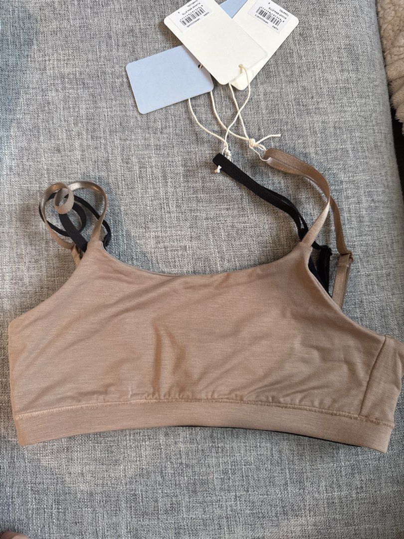 Unused bnew nora s bra (Category: Undergarments & Loungewear) located in Mandaluyong City. Submitted by simpleperfection (Listing ID 1464223976, Image 1). Description: Selling the best seller Bnew with tag all 2 pcs each design size small black plunge and beige of the other style.