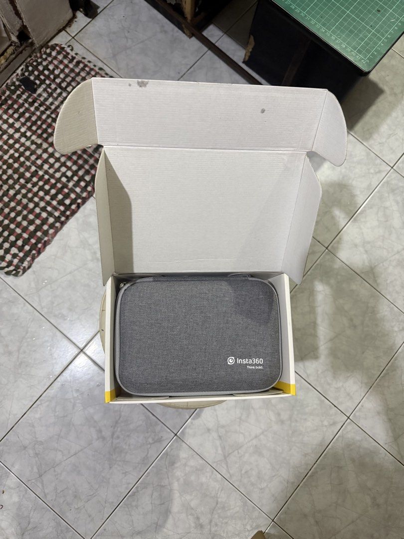 Unused Insta 360 Carry Case (Category: Cases & Sleeves) located in Cainta. Submitted by lovemarie_03 (Listing ID 1464142061, Image 3). Description: Unused and in excellent condition. Bought this from Henry's. Sold my insta 360 so no longer need this..