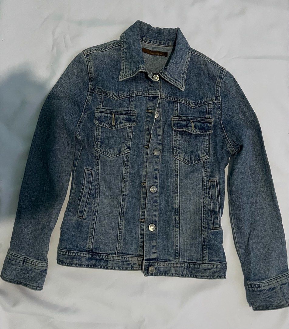 Upper Freak Classic Medium Wash Denim Trucker Jacket (Fits Small to Medium) (Category: Coats, Jackets and Outerwear) located in Calapan. Submitted by shop_storeal (Listing ID 1464207668, Image 2). Description: Brand: Upper Freak Size: Fits Small to Medium (fitted trucker style) Dimes: 22.5L, 17W, 23in sleeves Condition: Gently Used / Great Condition Flaws: Natural light denim fading/whiskering; no visible holes, tears, or missing metal buttons. M