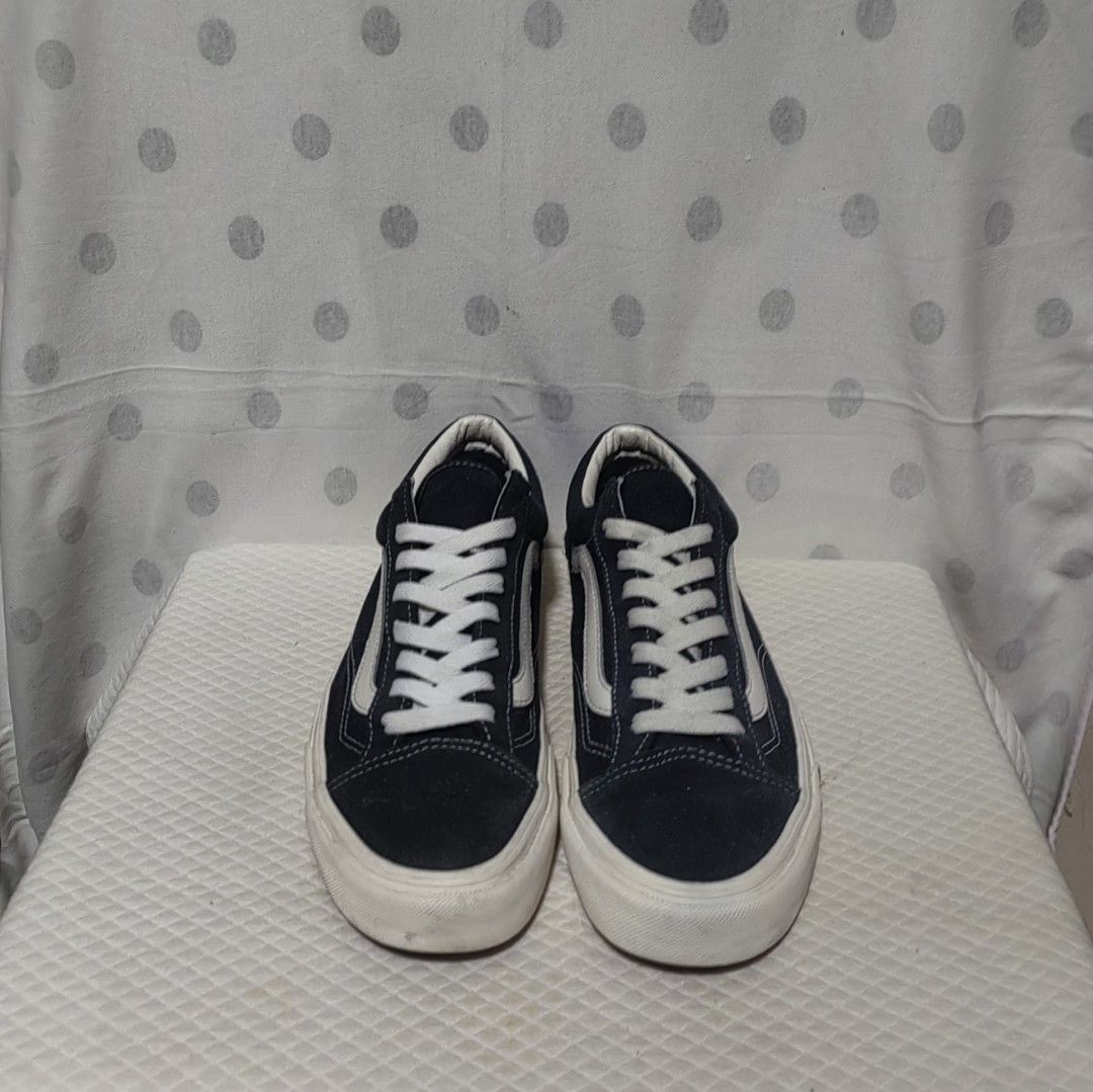 VANS OLD SKOOL NAVY BLUR (Category: Sneakers) located in Manila. Submitted by talensjolo10233 (Listing ID 1464296446, Image 2). Description: .