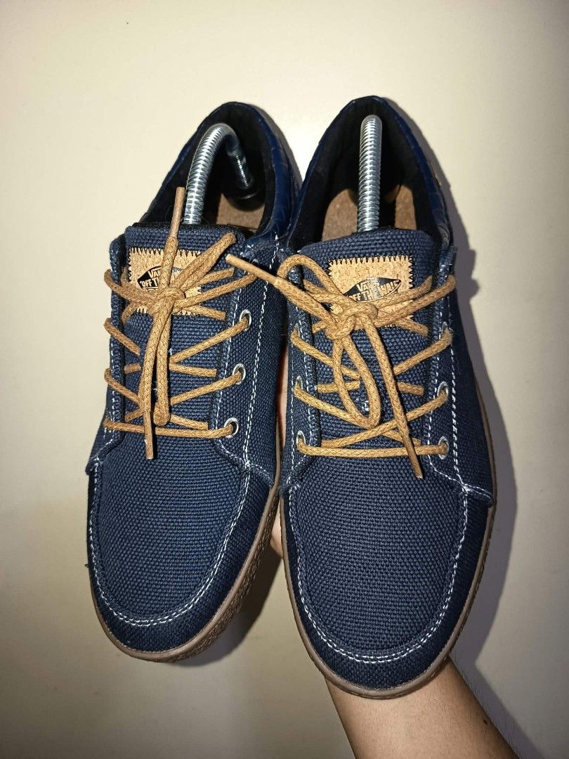 Vans Strids V3770 CVS sneakers in navy (Category: Sneakers) located in Pasay City. Submitted by ODDXX (Listing ID 1464311167, Image 3). Description: V@ns Strids V3770 CVS sneakers in navy Japan Release Original/Authentic.💯 Size Tag US 8 Men /26.5cm Very Good Condition/Almost same as New! NO BOX! PAIR ITSELF ONLY. Wala pong nabibili neto sa kahit saang V@ns Store sa Pilipinas. Exclusive in Japan Only! Selling it out only for Php1599! Plus shippin