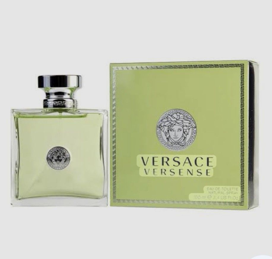 Versace Versense Eau de Toilette 100ml (Category: Fragrance & Deodorants) located in Pasay City. Submitted by olxph_247751200 (Listing ID 1464241539, Image 1). Description: - Sealed & Authentic Versace Versense Eau de Toilette - 100ml bottle - Includes original box - Highly recommended scent.