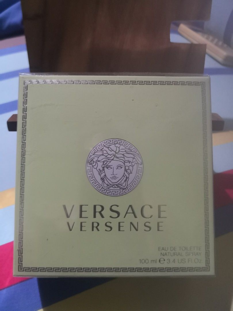 Versace Versense Eau de Toilette 100ml (Category: Fragrance & Deodorants) located in Pasay City. Submitted by olxph_247751200 (Listing ID 1464241539, Image 2). Description: - Sealed & Authentic Versace Versense Eau de Toilette - 100ml bottle - Includes original box - Highly recommended scent.