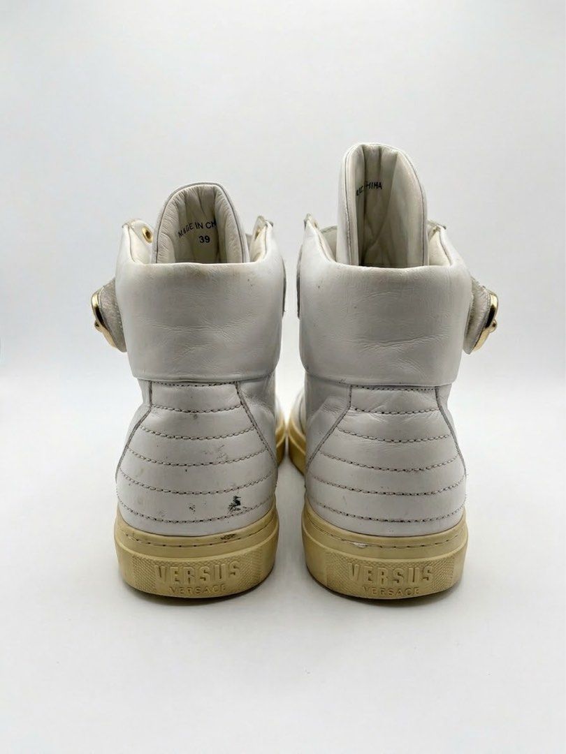 Versus Versace (Alter to Mm Futures) (Category: Sneakers & Footwear) located in Palo. Submitted by kat.bins (Listing ID 1464307374, Image 2). Description: pm for more details.