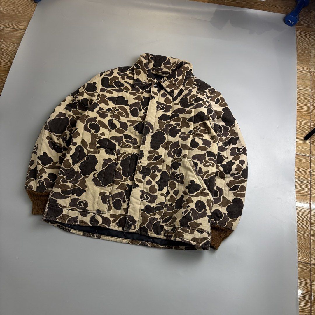 VINTAGE 1992 WALLS (Category: Coats, Jackets and Outerwear) located in Taguig. Submitted by the_rare_edit (Listing ID 1464211549, Image 2). Description: DIMENSIONS: 24x28 ISSUE: none COLOR RATE: 9.8/10 CONDITION: Excellent condition .