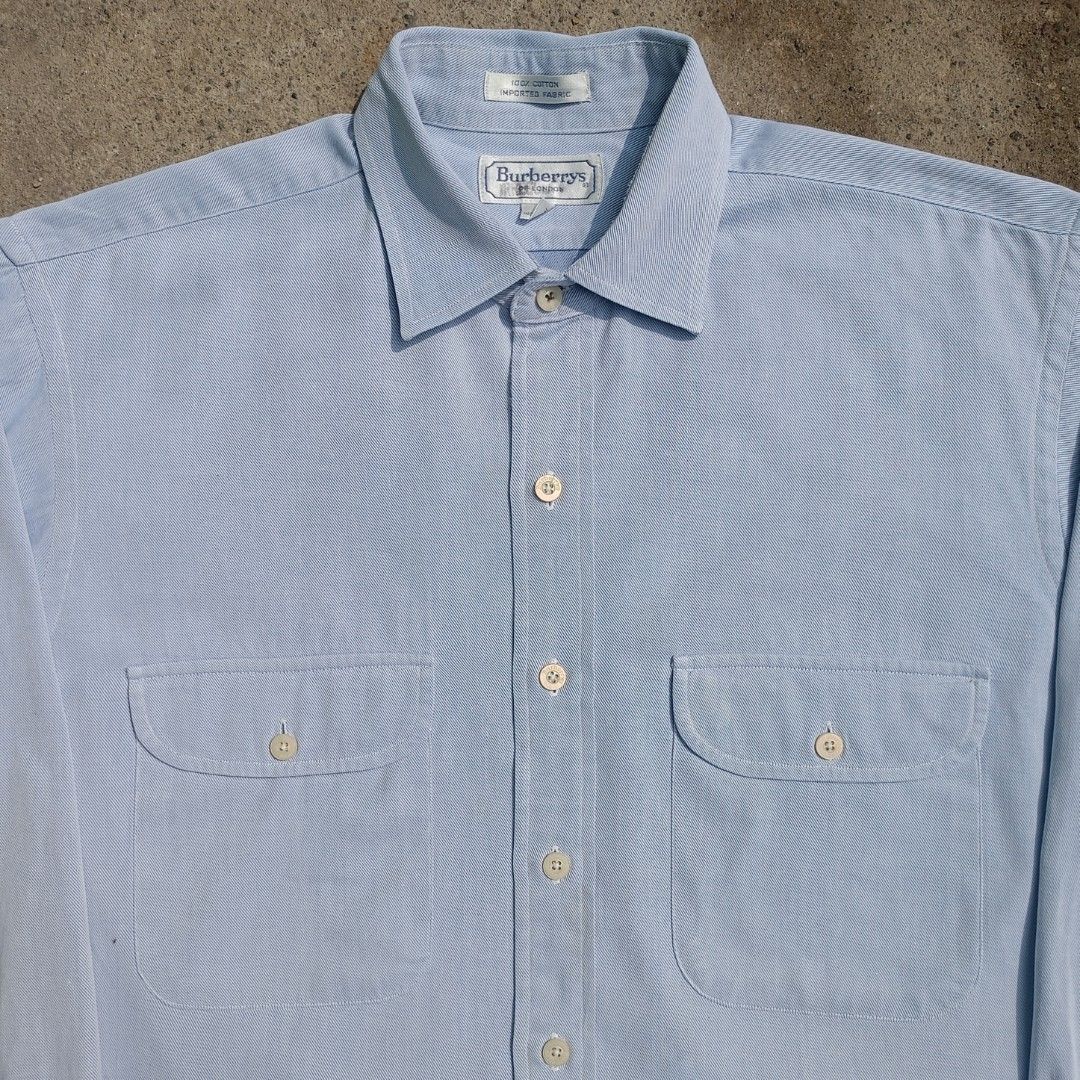 Vintage Burberry Button Down (Category: Tshirts & Polo Shirts ) located in Candaba. Submitted by luxondiscount (Listing ID 1464275674, Image 3). Description: .