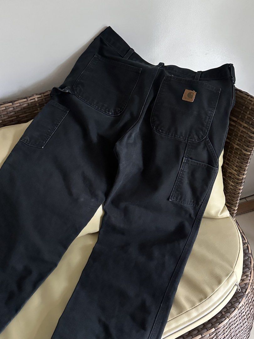 Vintage Carhartt B11 BLK Work Pants (Category: Jeans) located in Cavite. Submitted by buried.finds (Listing ID 1464302527, Image 3). Description: Vintage Carhartt B11 BLK Work Pants Condition: Used - 9/10 Actual Size: 33 x 42 .