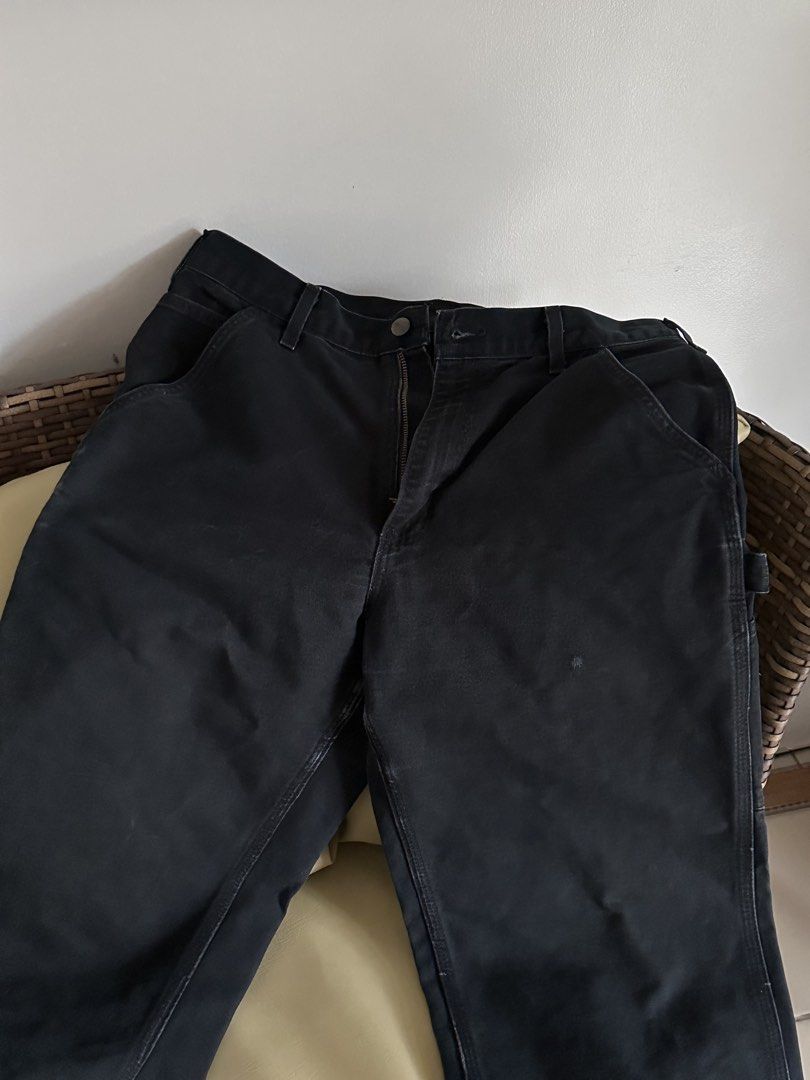 Vintage Carhartt B11 BLK Work Pants (Category: Jeans) located in Cavite. Submitted by buried.finds (Listing ID 1464302527, Image 2). Description: Vintage Carhartt B11 BLK Work Pants Condition: Used - 9/10 Actual Size: 33 x 42 .