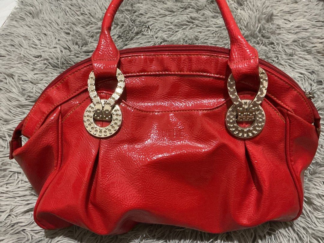 Vintage Daphne Red Patent Leather Bag (Category: Shoulder Bags) located in General Santos City (Dadiangas). Submitted by ziaechll (Listing ID 1464275337, Image 2). Description: In very good condition but still manage your expectations as this is a pre-loved bag Perfect for everyday, and events.