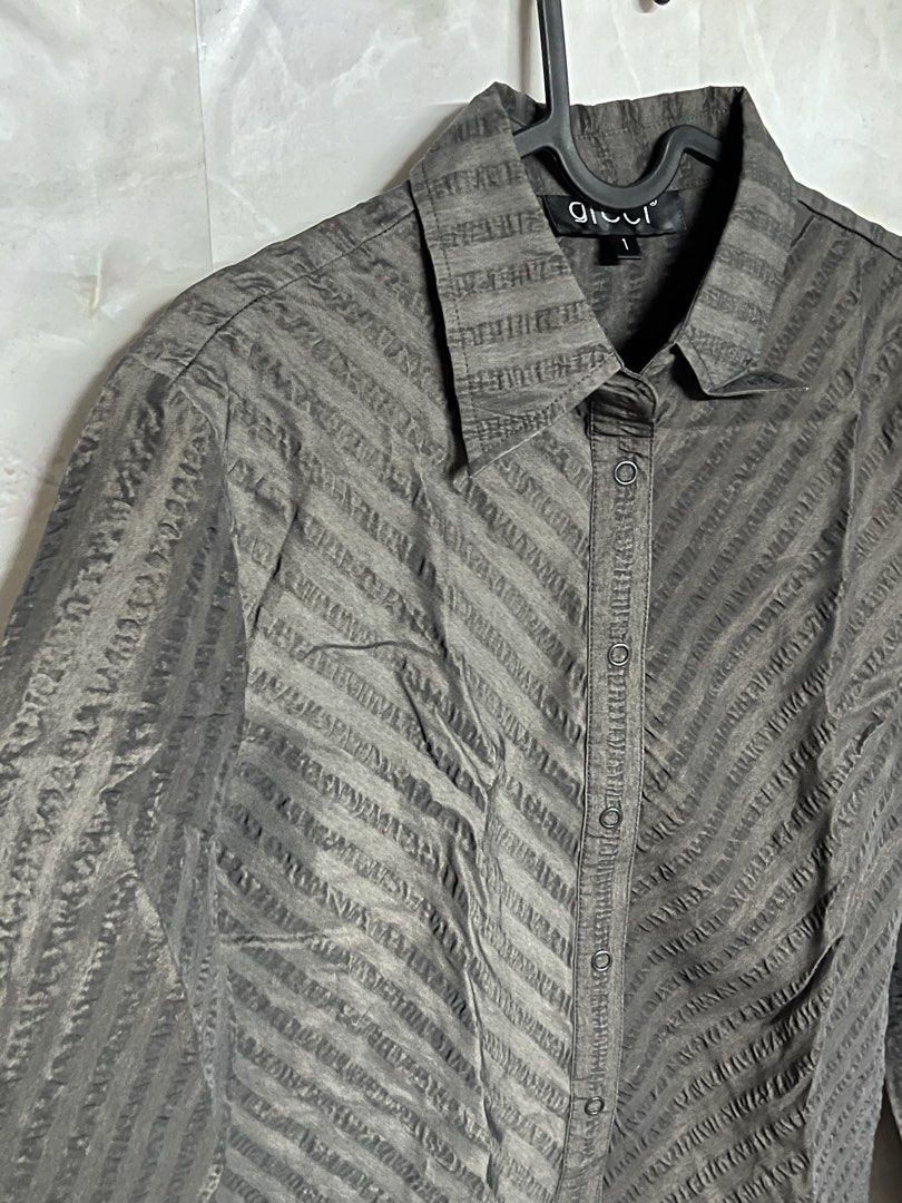 Vintage Longsleeves (Category: Coats, Jackets and Outerwear) located in Paranaque City. Submitted by hearty444 (Listing ID 1464249911, Image 2). Description: - size small.